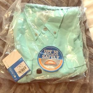 Men’s Columbia shirt
